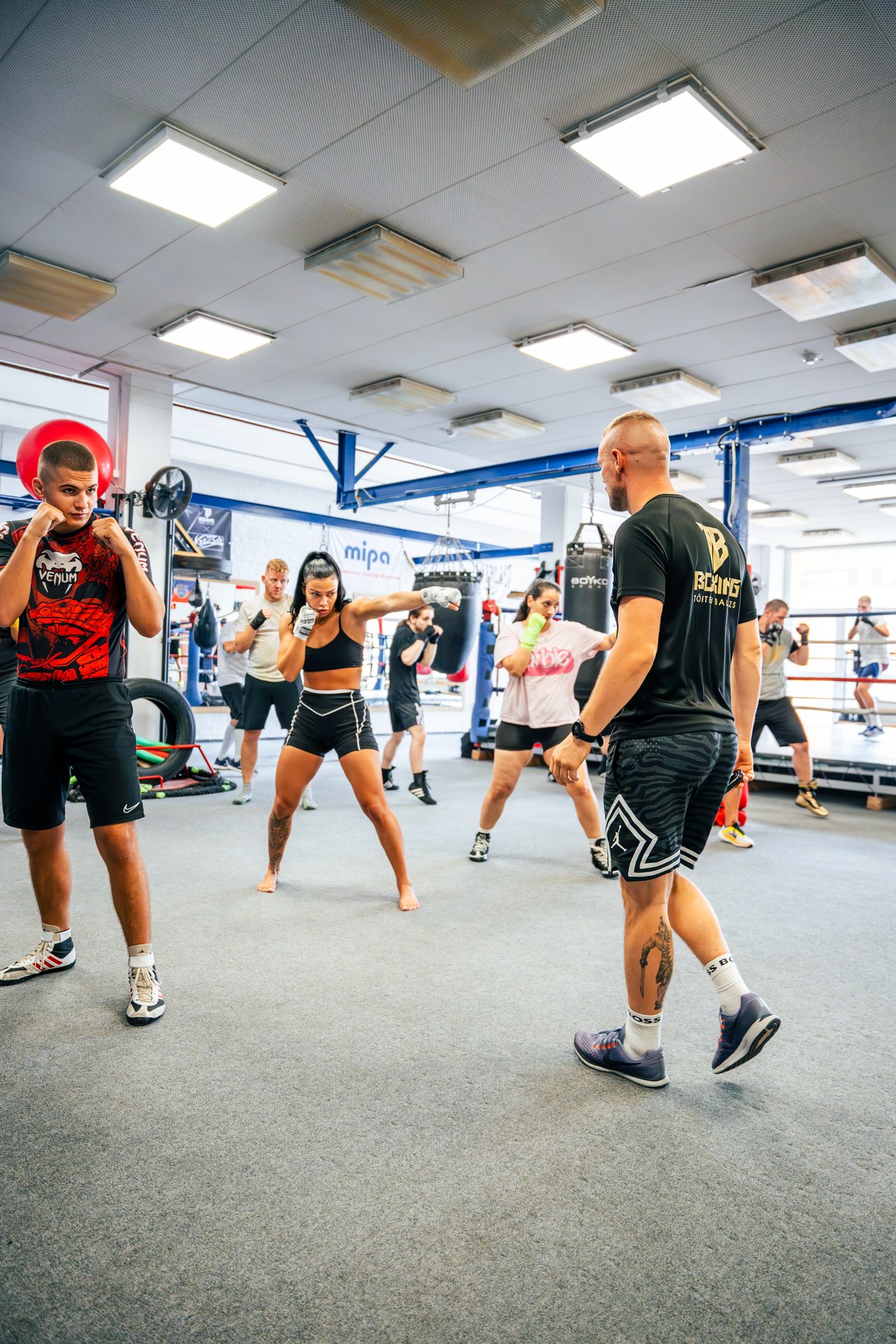 Kiscsoportos edzés a Törteli Box Clubban